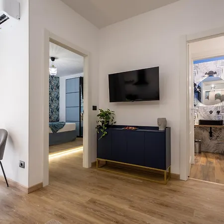 Aida Luxury In San Giovanni Rome